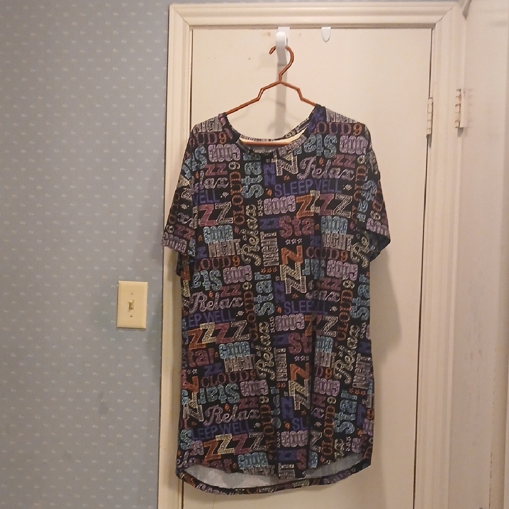 Secret Treasures Black Multicolor Graphic Sleep Shirt